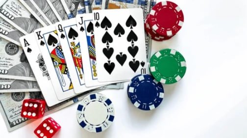 Wolf Gold reel symbols and payout table displayed on menthol 4d mobile screen
